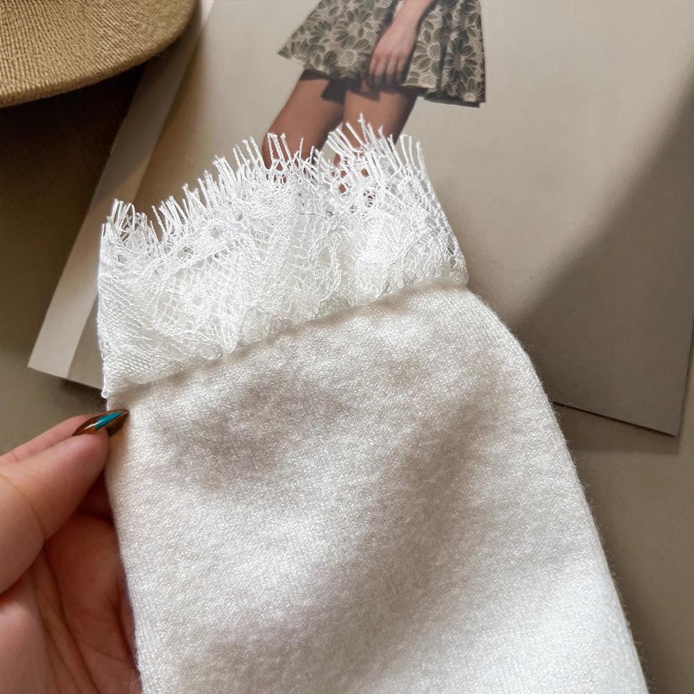 Lace edge v-neck solid color knitted bottoming shirt women's cardigan autumn and winter new foreign style long-sleeved short sweater