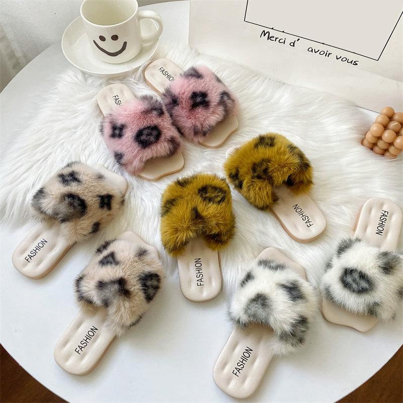Women's Outgoing Flat Shoes Fashion Indoor Slippers Elegant Fur Slippers Autumn Winter Plush Footwear Warm Slides Artificial Wool