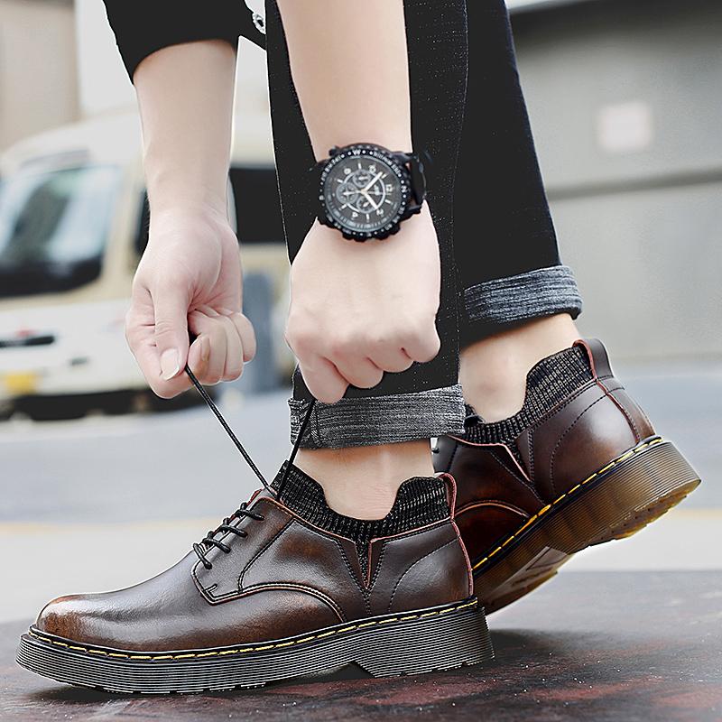 Mode Herrskor Business Casual Skor Manliga Brittiska Retro Ungdom Formella Oxford För Män Hög Kvalitet Italiensk Designer Sockskor