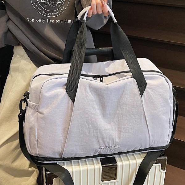 Women's Large Capacity Fashion Travel Duffle Bag - Lightweight Handheld for Sports, Fitness, and Short Trips