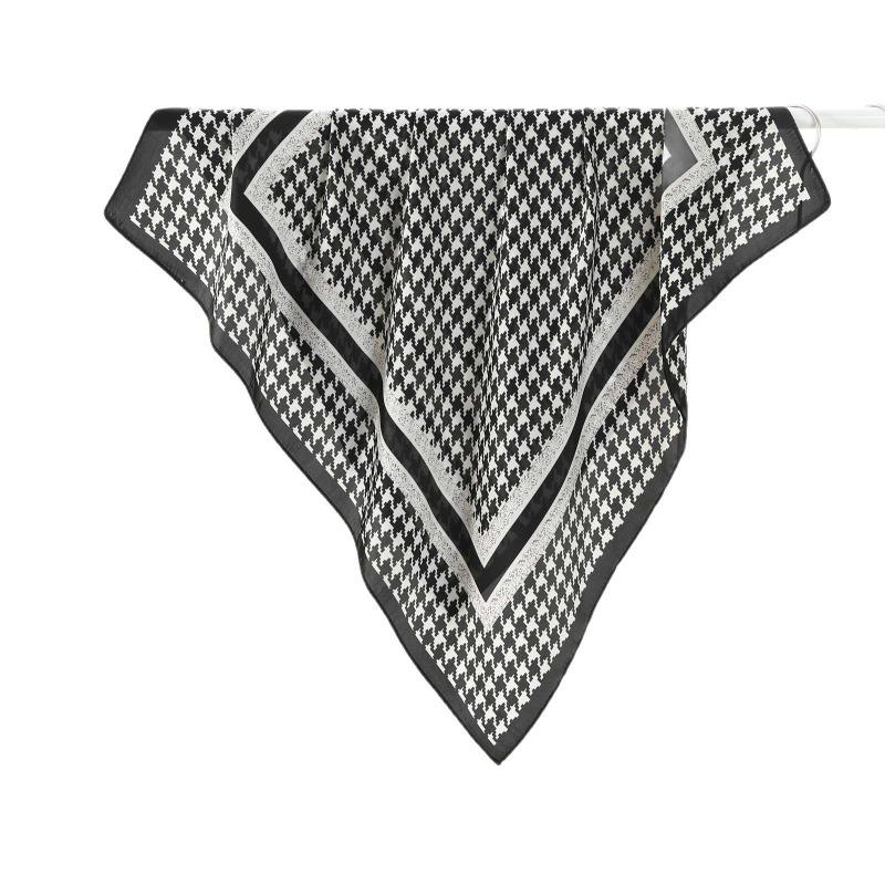 Classic Vintage Checkered Print Imitation Silk Scarf For Spring Summer