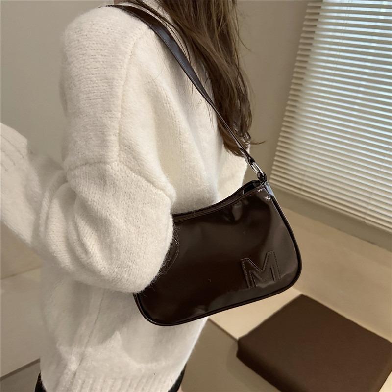 Trendy fashion niche design shoulder bag high sense new casual versatile underarm bag women's messenger bag