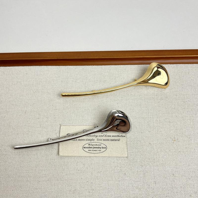 Exquisite Glossy Metal Ginkgo Leaves Brooch For Women Fashion Simple Suit Corsage Pins Accessories Party Jewelry Birthday Gifts