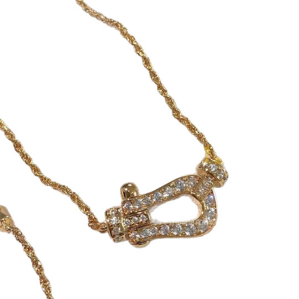 Fred Women's 18K Gold Diamond Horseshoe Buckle Necklace - Medium/Small High-End Nautical Clavicle Chain