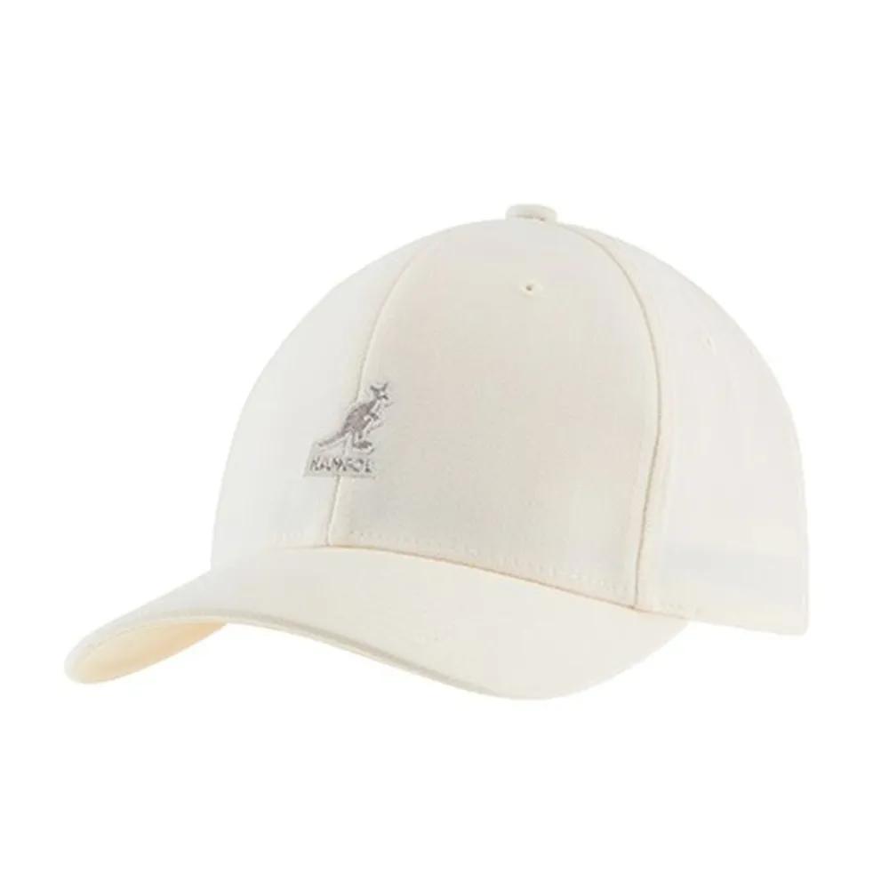 KANGOL 8650BC WHITE Flex-Fit Wool Ball Cap 8650BC WHITE (L)
