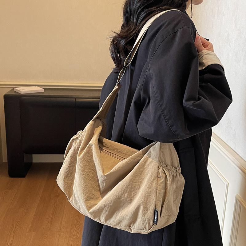 Nylon Sport Crossbody Bag Men's And Women's Large Capacity Tote Bag Commuter Shoulder Bag