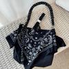 Cashew Print Nylon Canvas Lazy Wind Large Capacity Shoulder Messenger Bag Literary And Casual Tote Bag