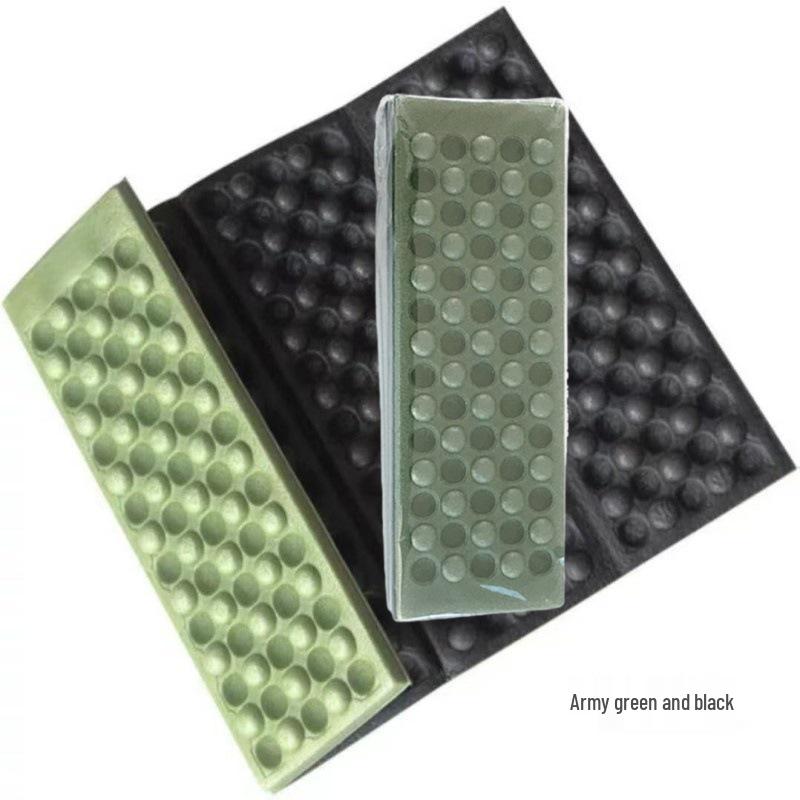 XPE Four-Fold Portable Outdoor Seat Cushion: Moisture-Proof Honeycomb Egg Crate Picnic Mat with Foam Insulation