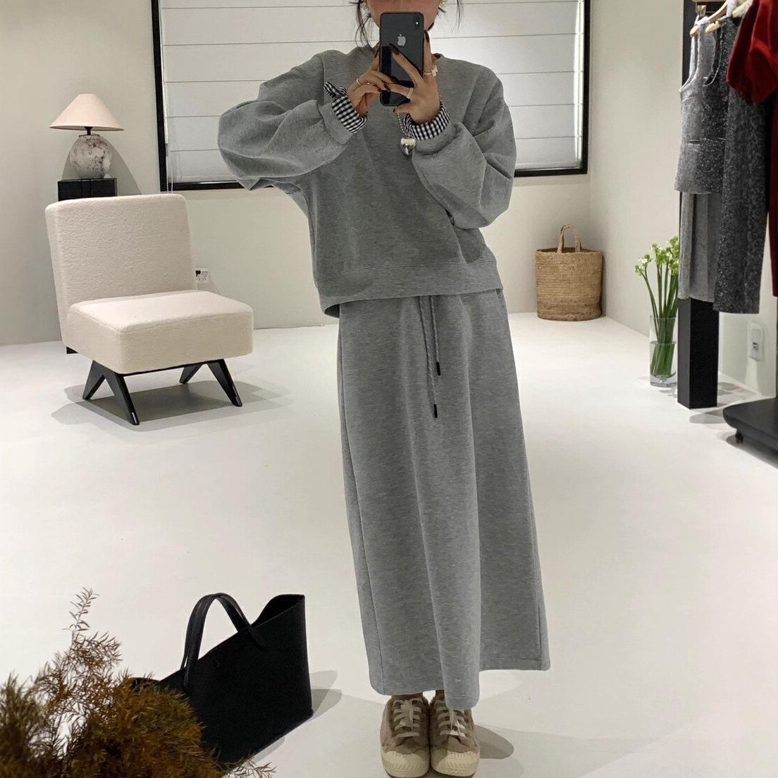 

Women s Fashionable Two-Piece Set: Sweatshirt & High-Waisted Skirt, Korean Autumn/Winter, Plus Size, New Style. L серый