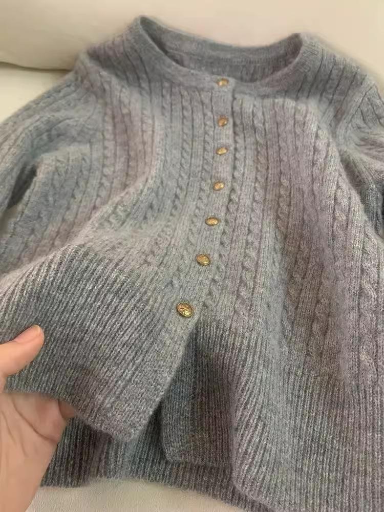 European Heavyweight Cable Knit Cardigan: Women's Autumn/Winter Lazy Style with Gold Buttons