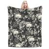Halloween Totenköpfe Und Blumen Gothic Goth Decke Korallenfleece Plüsch Herbst/Winter Warme Überwurfdecken für Sofa Büro Bettüberwürfe