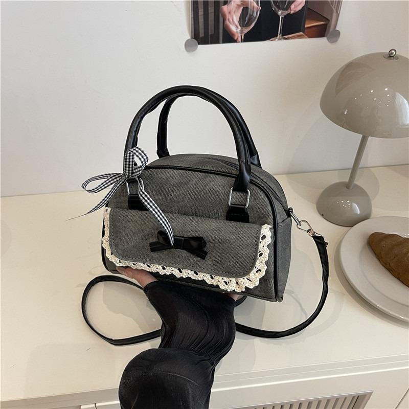 Sense shoulder bag women's autumn and winter niche design commuting versatile wear-resistant messenger handbag