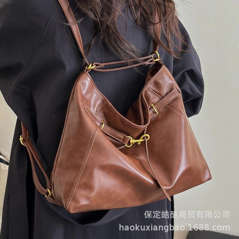 Casual Commuter Tote Bag Women's Large Capacity 2025 New Shoulder Messenger Bag Retro Fashion Lightweight Backpack