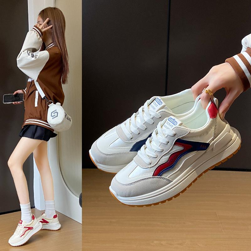 2025 little white shoes women's spring new Korean version ins female students' leisure sports versatile board shoes street shot K6905