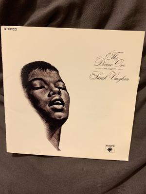 

CD SARAH VAUGHAN - The Divine One TOCJ5387PROMO Roulette 1991 Japan ObiJazz Used