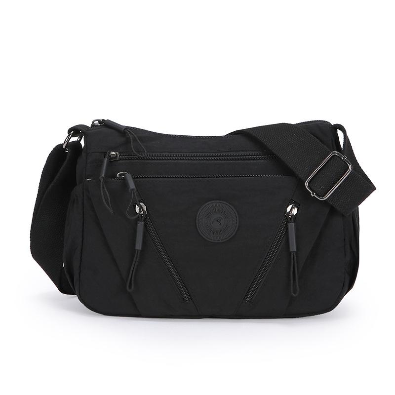 Casual and Lightweight Single-shoulder Crossbody Bag, Fashionable Commuting Mom Bag