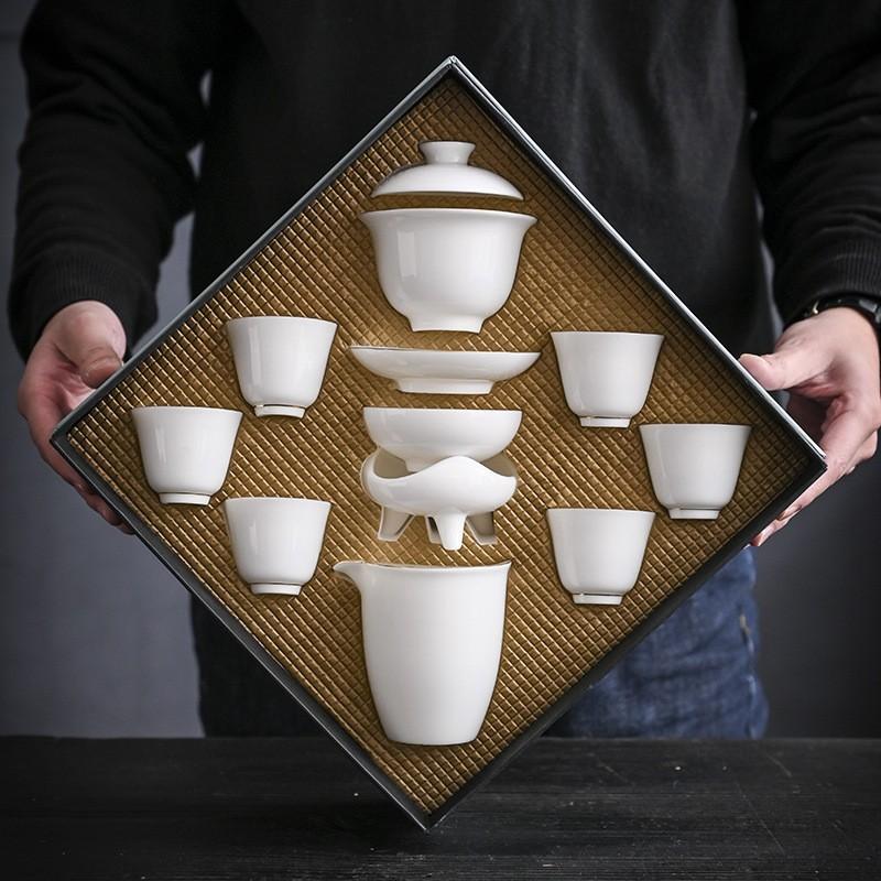 

Suet jade porcelain Kung Fu tea set, ultra-thin tire white porcelain cover bowl, household handmade office, high-end gift box, free gift box.