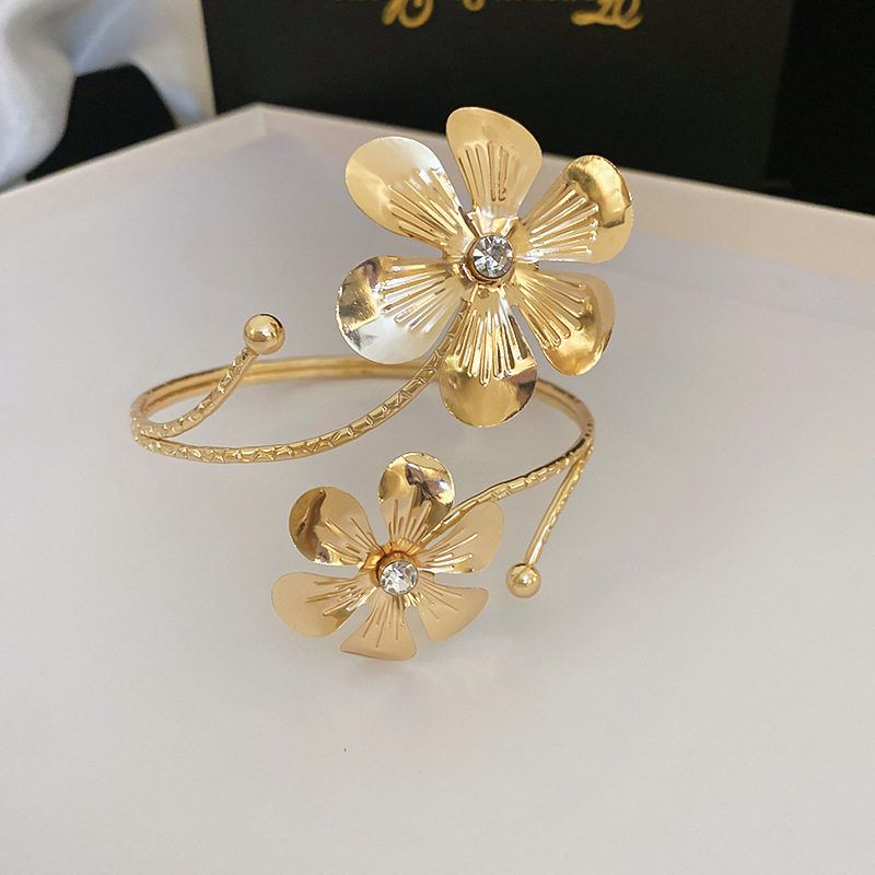 

Cool Multi-Layer Flowers Leaves Open Bracelet Fancy Stylish All-Match Bracelet European and American Entry Lux Best Selling Armband 1#Bracelet-Gold
