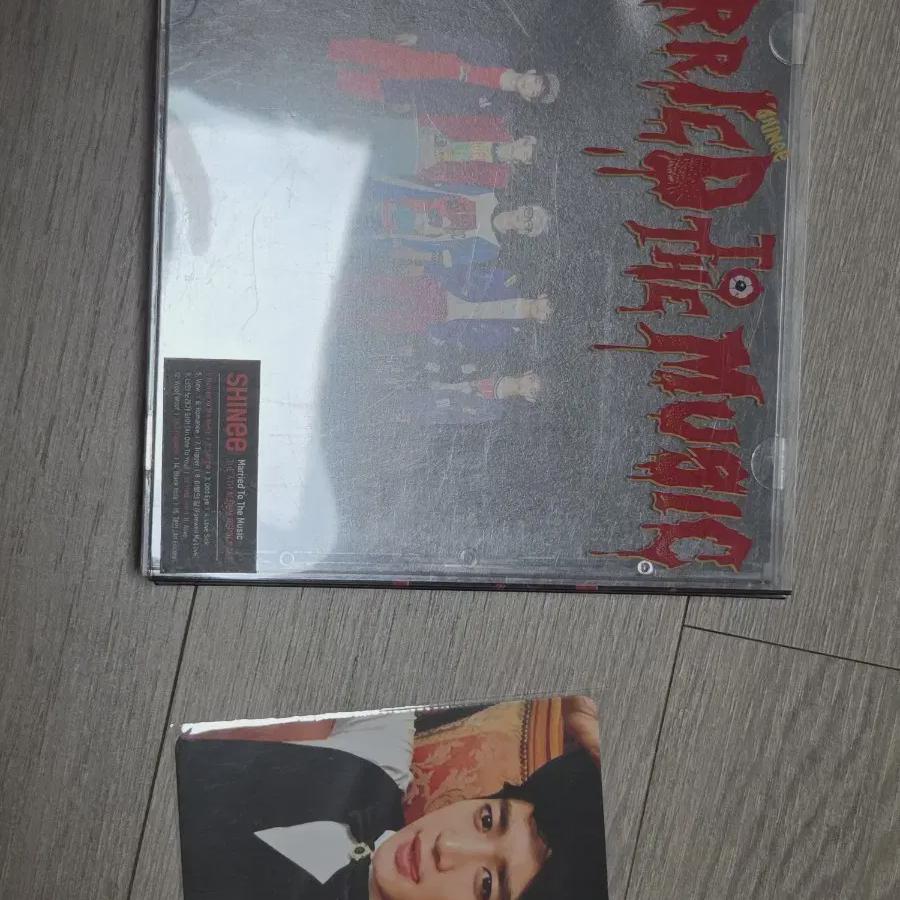 

SHINee Веселье под музыку альбома