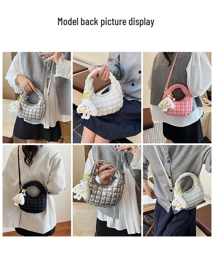 Modna marszczona torebka chmurka dla dzieci – Pikowana torebka crossbody na zamek z haftem