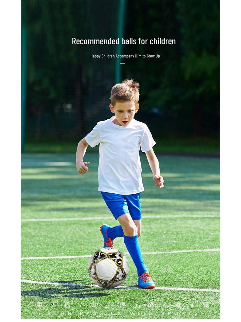 Football for All Ages: Size 3 for Toddlers, Size 4 for Children, Size 5 for Adults – Ideal for Training and School Competitions.