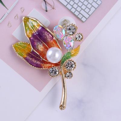 Broches y joyería para el cuerpo
