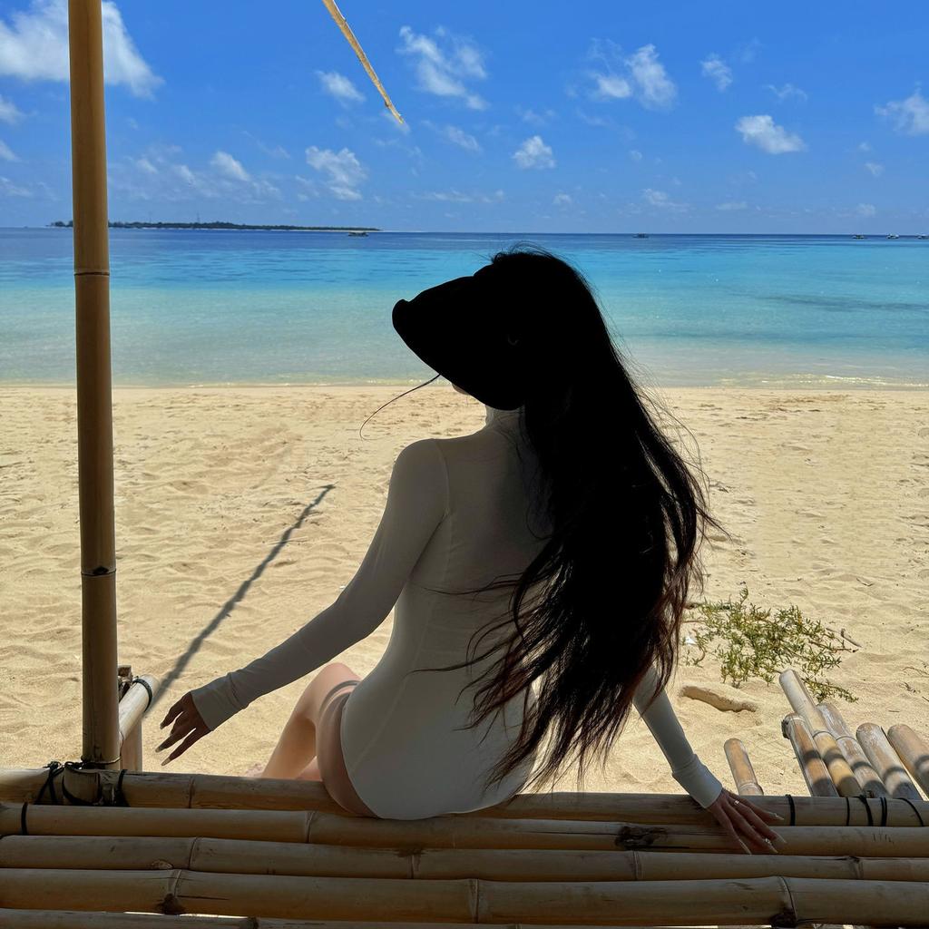 Sunscreen Snorkeling One-Piece Triangular Long-Sleeved Wetsuit Swimsuit Female Jellyfish Suit Swimsuit Female White Conservative