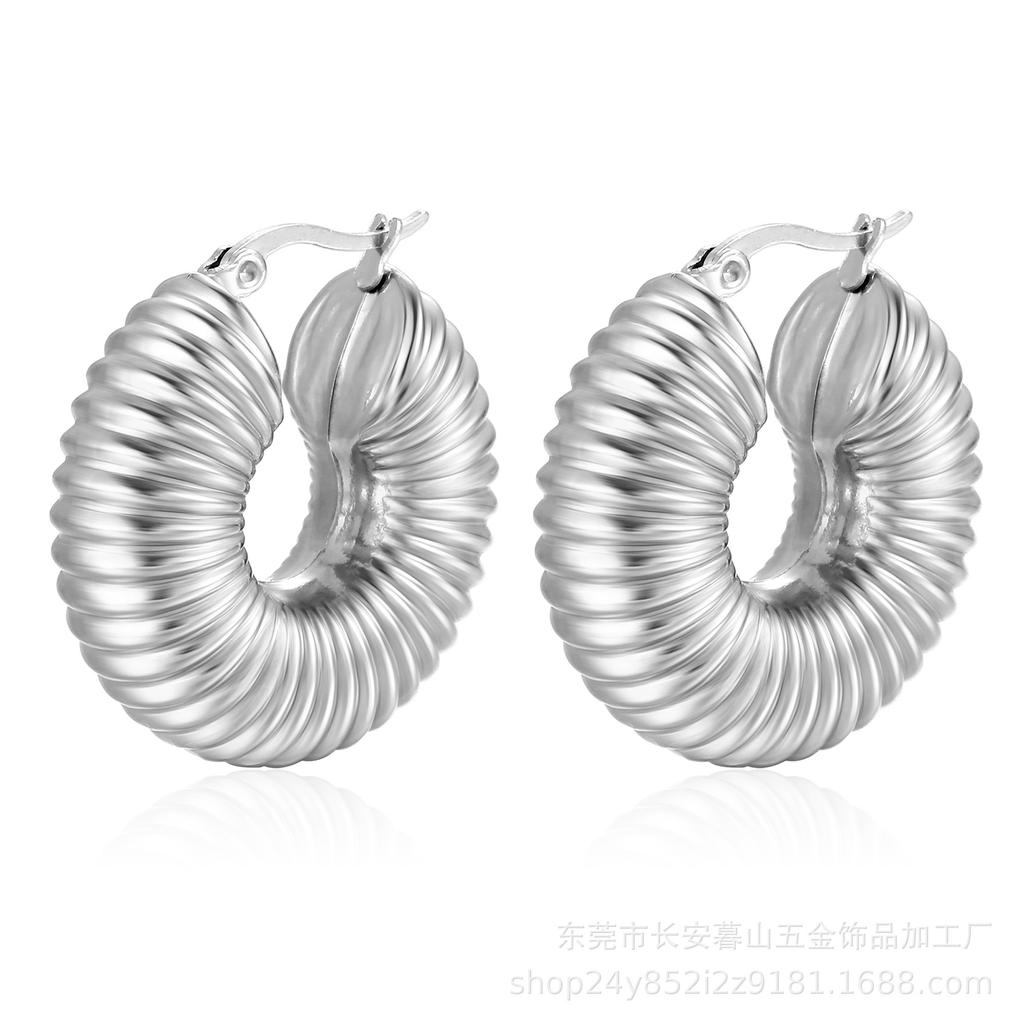 Stainless Steel Chunky Hoop Earrings for Women Teen 18K Gold Plated Hypoallergenic Thick Huggie Hoop Jewelry for Christmas Gifts