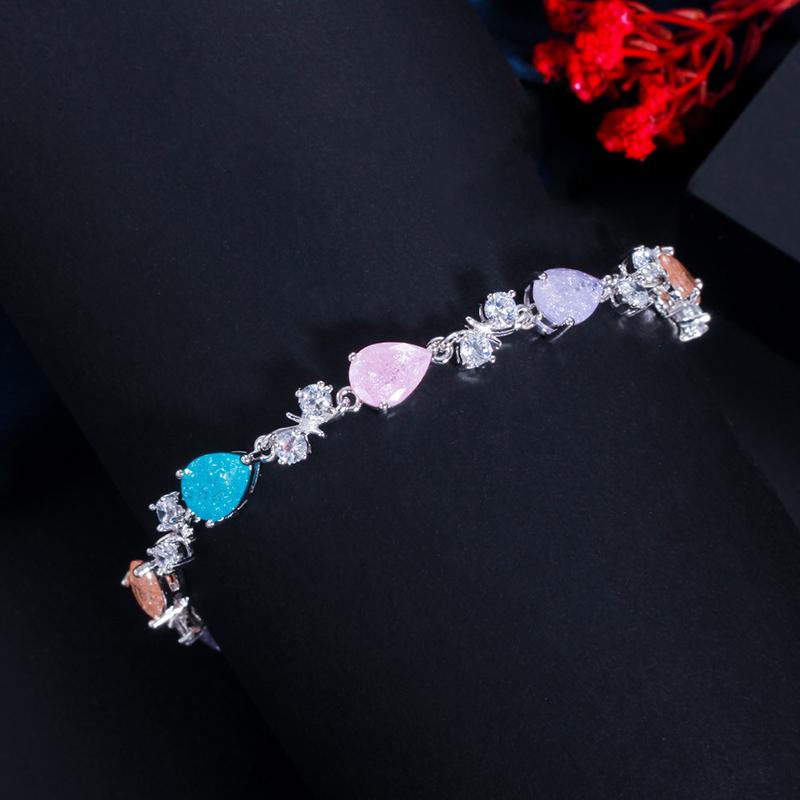 WWJ Einzigartige mehrfarbige Tennisarmbänder mit gebrochenem Eis-Zirkonia