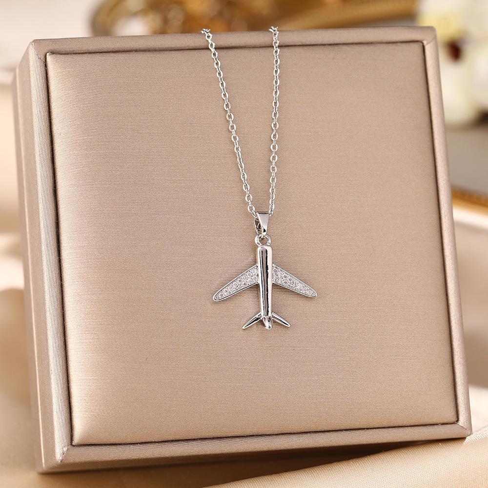 Women's Silver Titanium Steel Necklace with Micro-Inlaid Zircon - Elegant, Durable Clavicle Chain Jewelry
