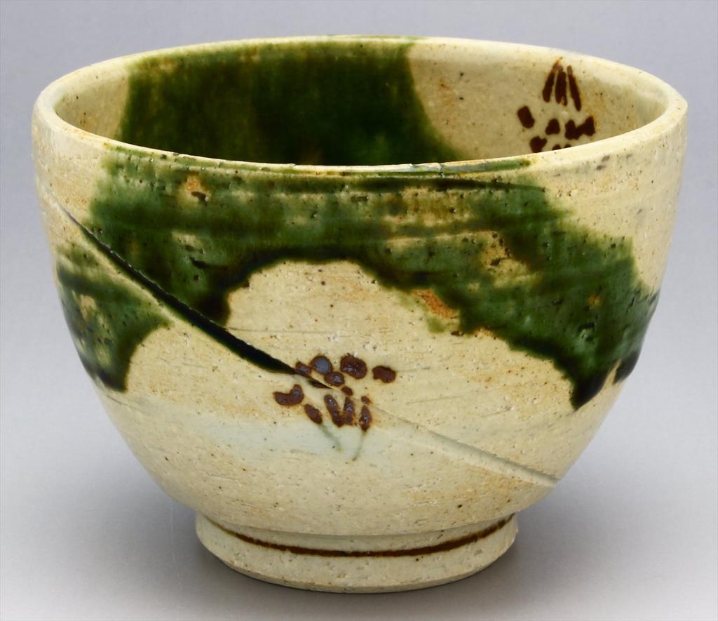 Mino ware "Nakagaki Renji" small bowl, teacup, cup, approximately 11cm diameter x 8cm high, Oribe Tsubaki, Made in Japan, 043-0112