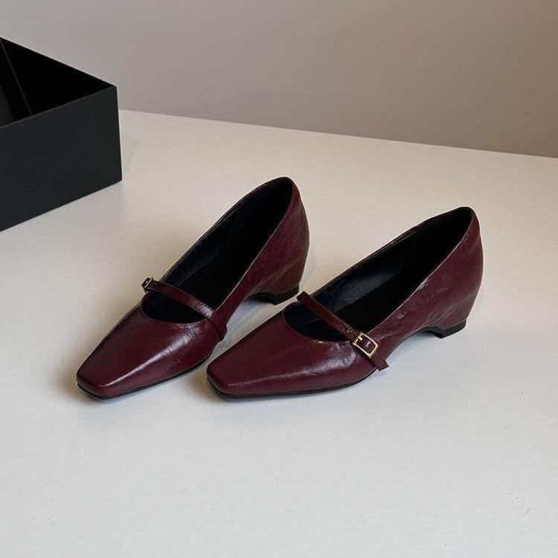 French Vintage Square Head Low Heel Camellia New Women's Shoes Spring Autumn Thick Heel Single Shoes Black Versatile Casual