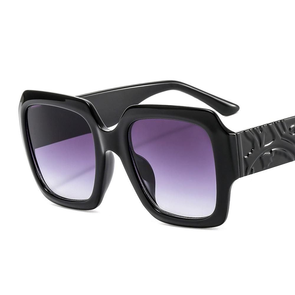 

Latest Square Carve Patterns Sunglasses Women Vintage Designer Female Sun Glasses Men Shades Luxury Brand Male Oculus Gafas UV400 as picture