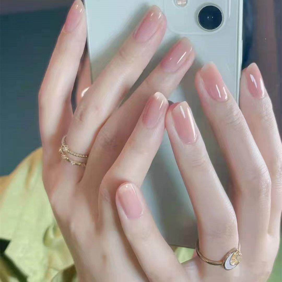 

Водостойкий лак для ногтей Nude Quick-Dry — стойкий, не требует запекания, не выцветает, не рвется, отбеливающая формула для лета 2025 года