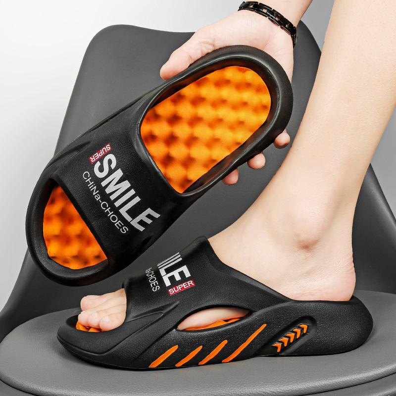Slippers 2025 new summer fashion versatile personality comfortable thick bottom stepping on shit feeling one-word drag bathroom bath non-slip