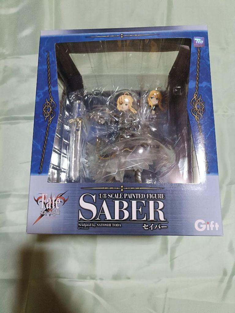 [USED] gift Saber Fate figure