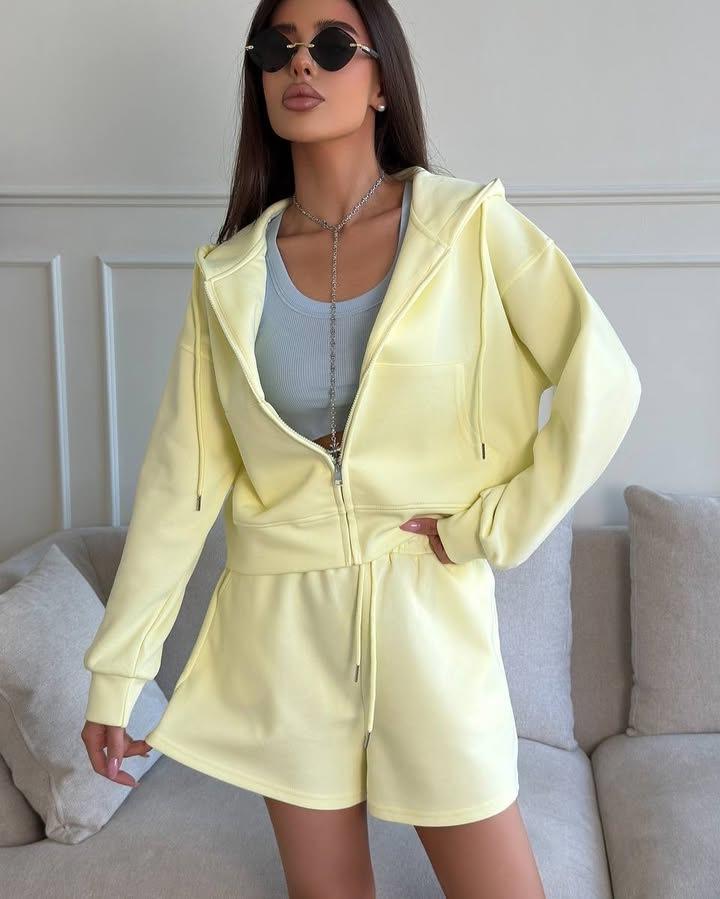 Casual European and American women's sports set, solid color long-sleeve zip-up cardigan, tie-up shorts, two-piece set