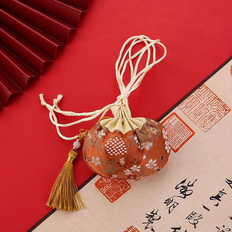 Sachet Hanfu Pouch: Traditional Chinese-Style Portable Scented Bag and Mosquito Repellent