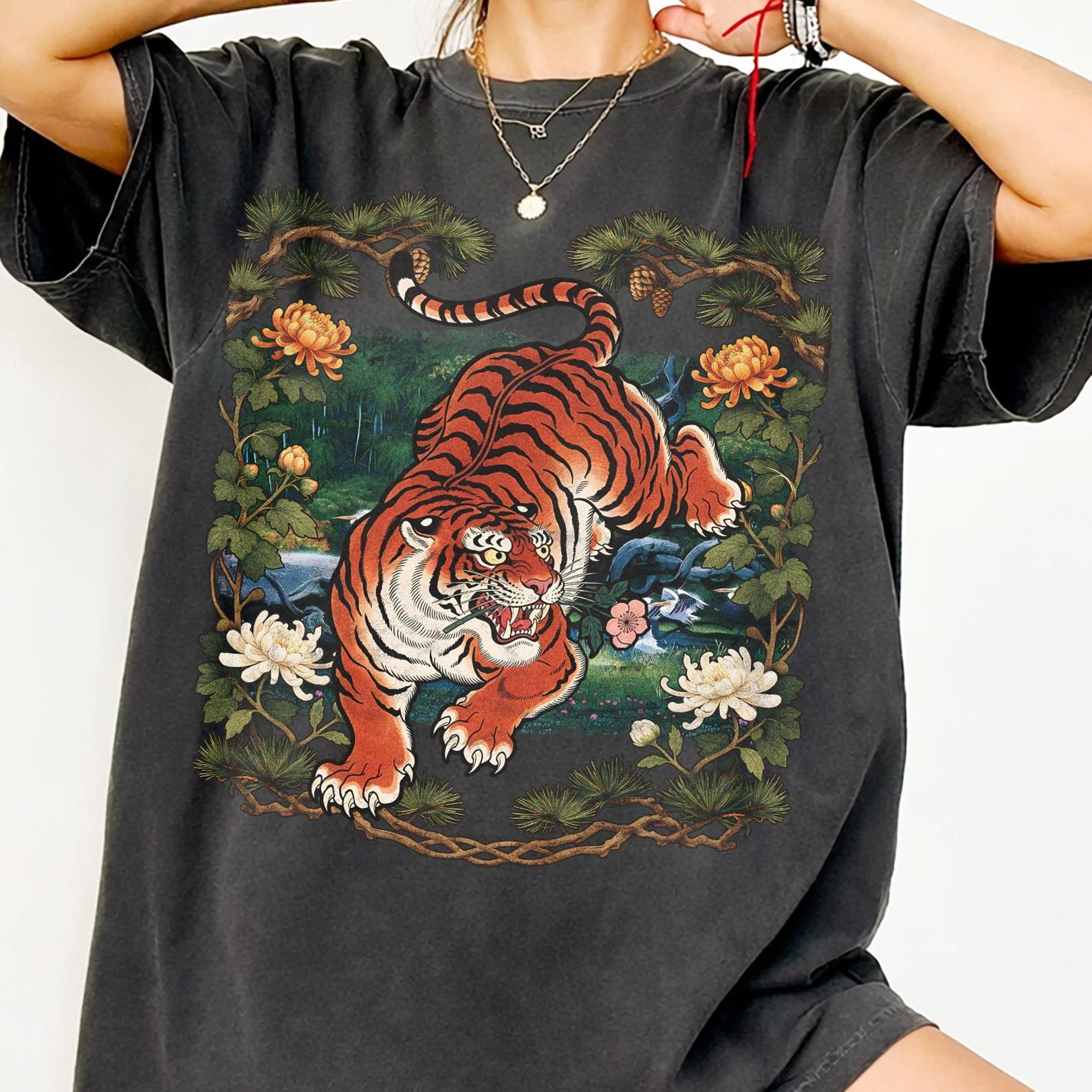 Retro Tiger T-Shirt, Animal Gift for Tiger Lover, Wild Cat Sweatshirt, Japanese Vintage Tee 3XL