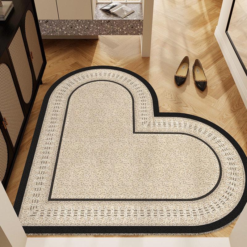 Heart-Shaped Silk Loop Doormat – French Fan-Shaped Irregular Entryway Carpet 70*70cm [Heart Mat]