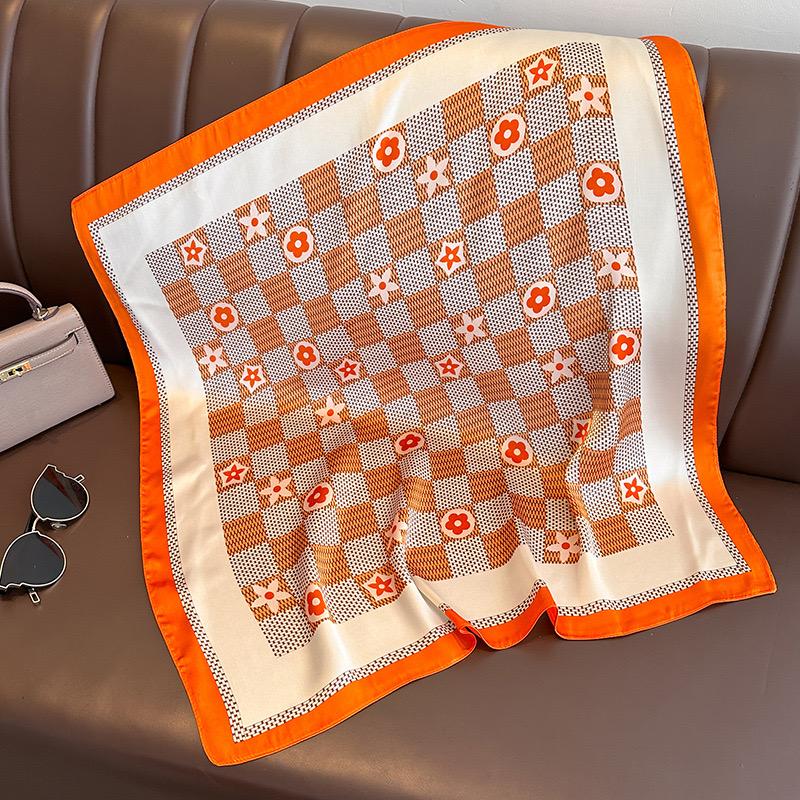 1Pcs 70Cm Plaid Floral Silk Scarf For Women, Imitation Silk Simple And Versatile Headwear Bag Decoration Clothing Square Scarf