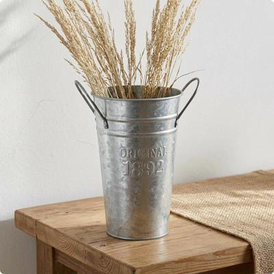 Antikblechvase Vintage-Stil Verzinkter Blumenbehälter Geprägter Schriftzug Metall
