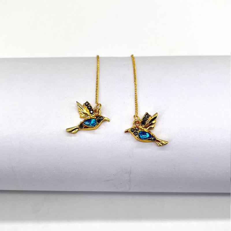 A Pair of Earrings Red Metal Bird Earrings Personalized Fashionable Internet Celebrity Temperament Earrings Suitable for Girls
