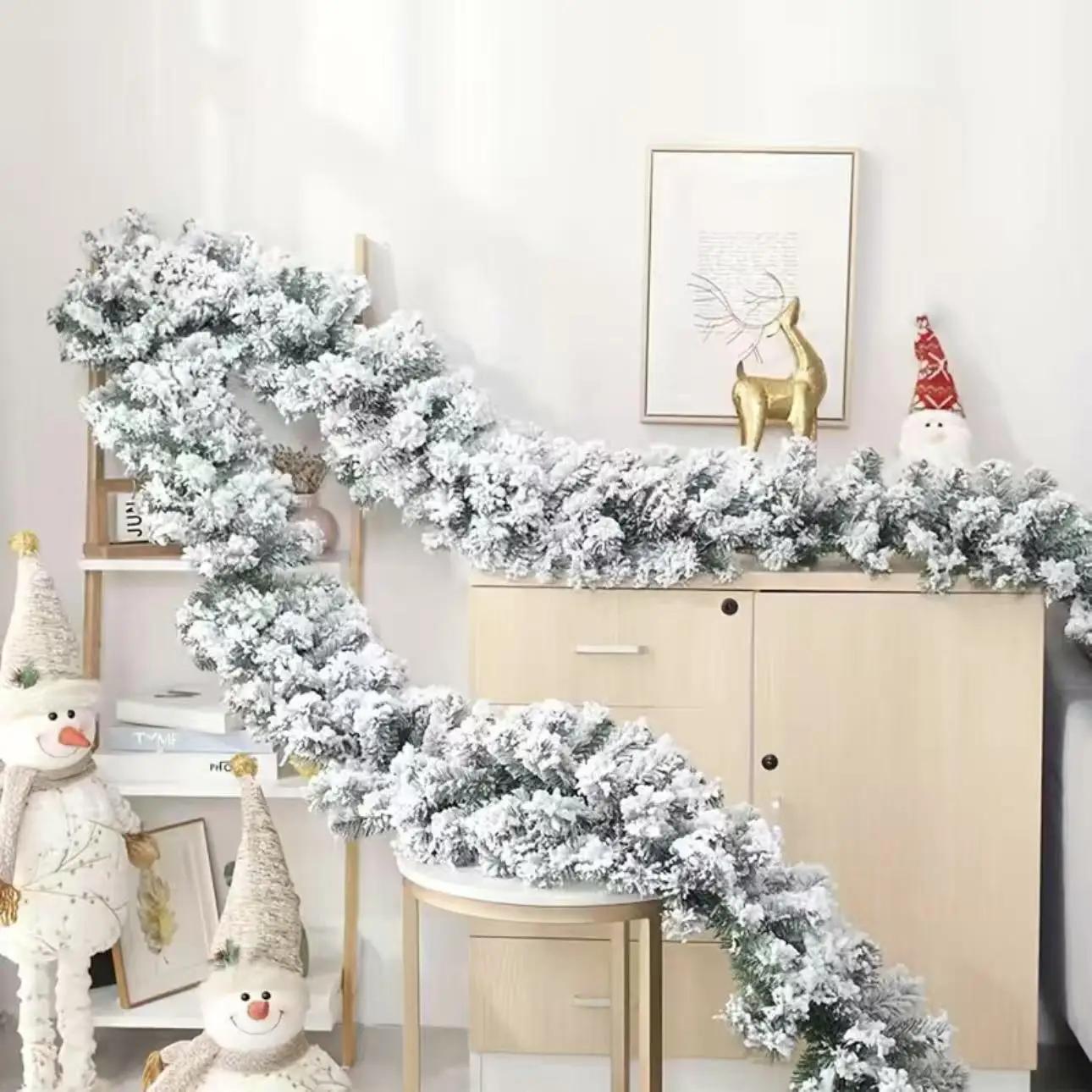 

2025 Hot Christmas White Falling Snow Flocking Rattan Christmas Hotel Home Fireplace Stair Decoration Pendant 180cm