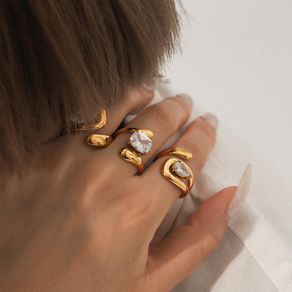 Euro-American Style Stainless Steel Inlaid Zircon Ring, High-end Light Luxury Open Ring, Niche Titanium Steel Hand Jewelry