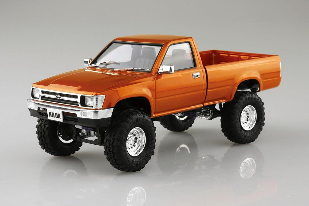 Aoshima Bunka Kyozai The Tuned Car RN80 Hilux Long Bed Scale Plastic Model (AOSHIMA) Lift-Up '95 (Toyota) 1/24