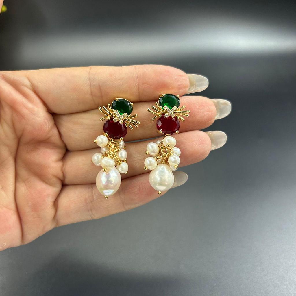 French Christmas Reindeer Pearl Earrings - Retro Flower Design for Autumn & Winter