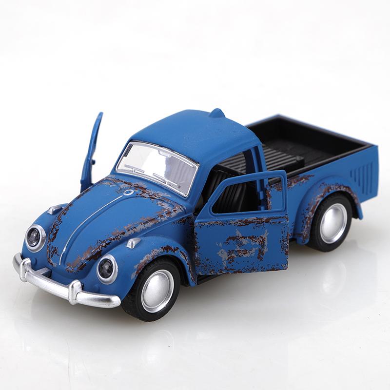

(Corrugated box) 1/43 ratio, vintage Beetle pickup rusty version toy car, strong pull-back function, metal die-casting,