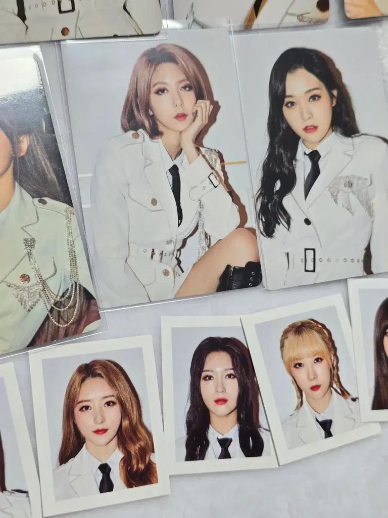 DREAMCATCHER 1st Term Membership Gift: Pika Proof Photo Used