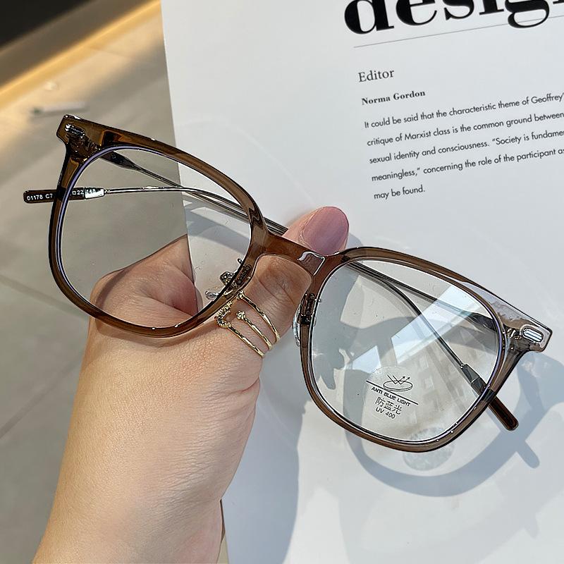 Latest Blue Light Filteringweight Ray Myopia Glasses Timeless Nearsighted Eyeglasses Women And Men Computer Use Short Sight Eyewear Diopters Gafas